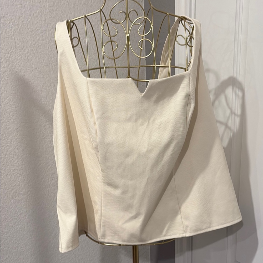 Ava & Viv Elegant Cream Blouse